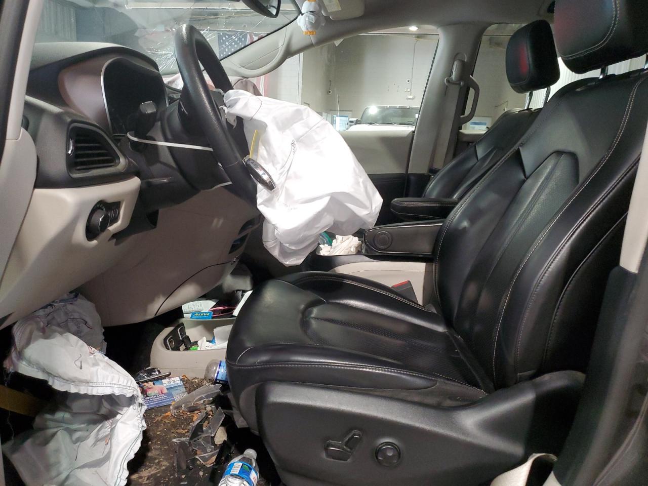 2020 Chrysler Voyager Lxi VIN: 2C4RC1DGXLR181789 Lot: 84545955