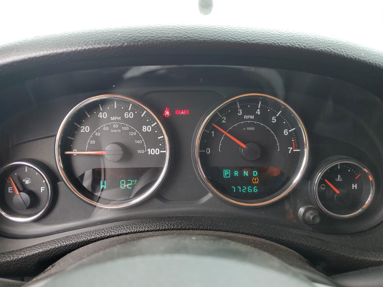 2014 Jeep Wrangler Unlimited Sport VIN: 1C4HJWDG9EL113252 Lot: 80471505