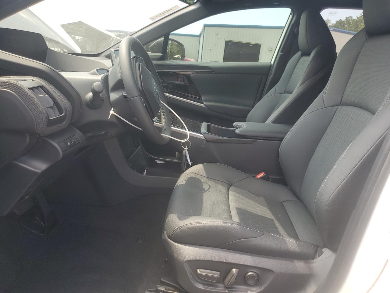 2024 Toyota Bz4X Xle VIN: JTMABACA3RA085545 Lot: 72022945