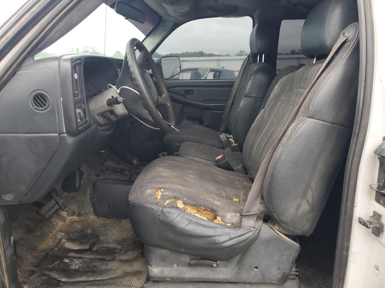 2002 Chevrolet Silverado K2500 Heavy Duty VIN: 1GCHK29U82E223133 Lot: 71323795