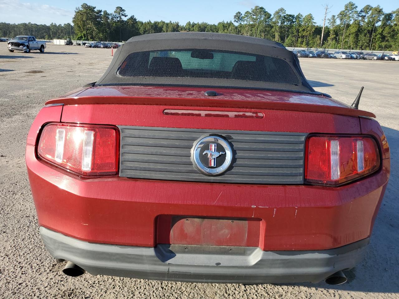 2011 Ford Mustang VIN: 1ZVBP8EM8B5144557 Lot: 80362985
