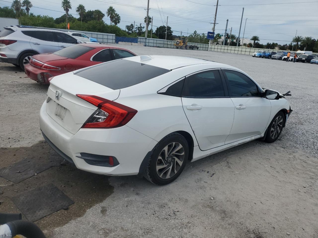 2018 Honda Civic Ex VIN: 19XFC2F77JE001026 Lot: 82081585