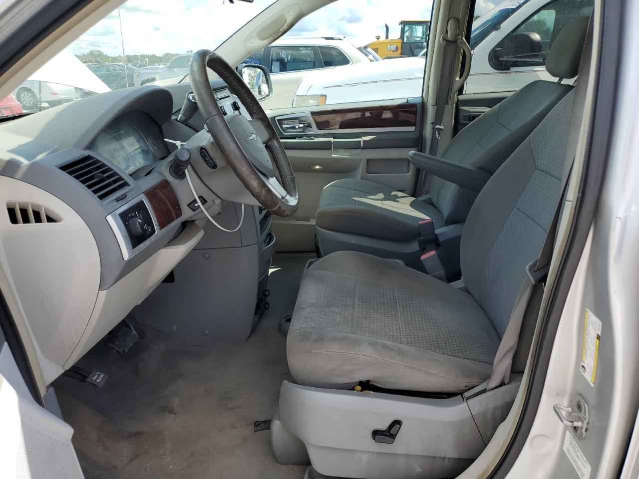 2010 Chrysler Town & Country Touring VIN: 2A4RR5D18AR432771 Lot: 84212115