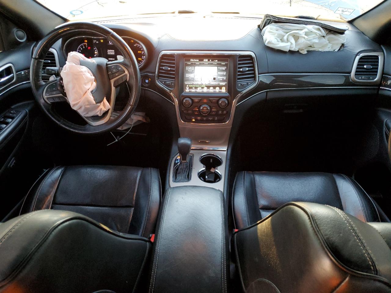 2017 Jeep Grand Cherokee Overland VIN: 1C4RJFCGXHC756588 Lot: 84282675