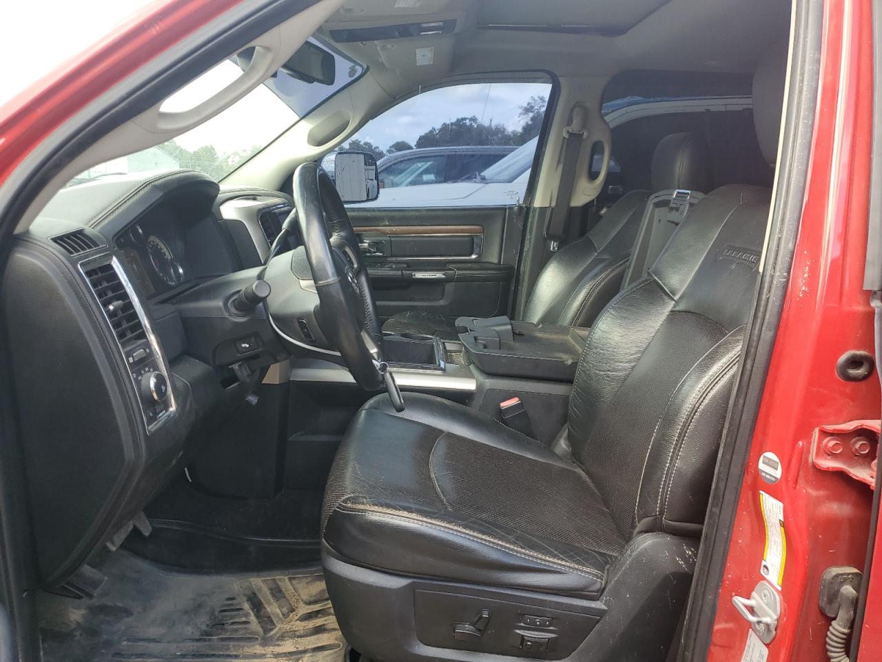 2015 Ram 2500 Laramie VIN: 3C6UR5NL7FG638958 Lot: 81655865