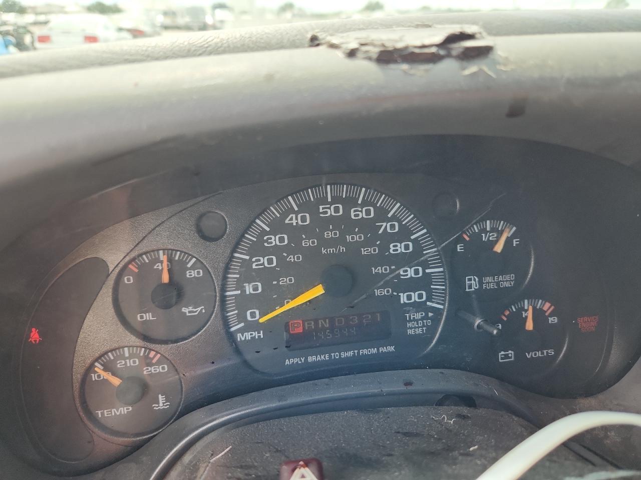 2000 Chevrolet Express G2500 VIN: 1GCFG25W1Y1122628 Lot: 83970035