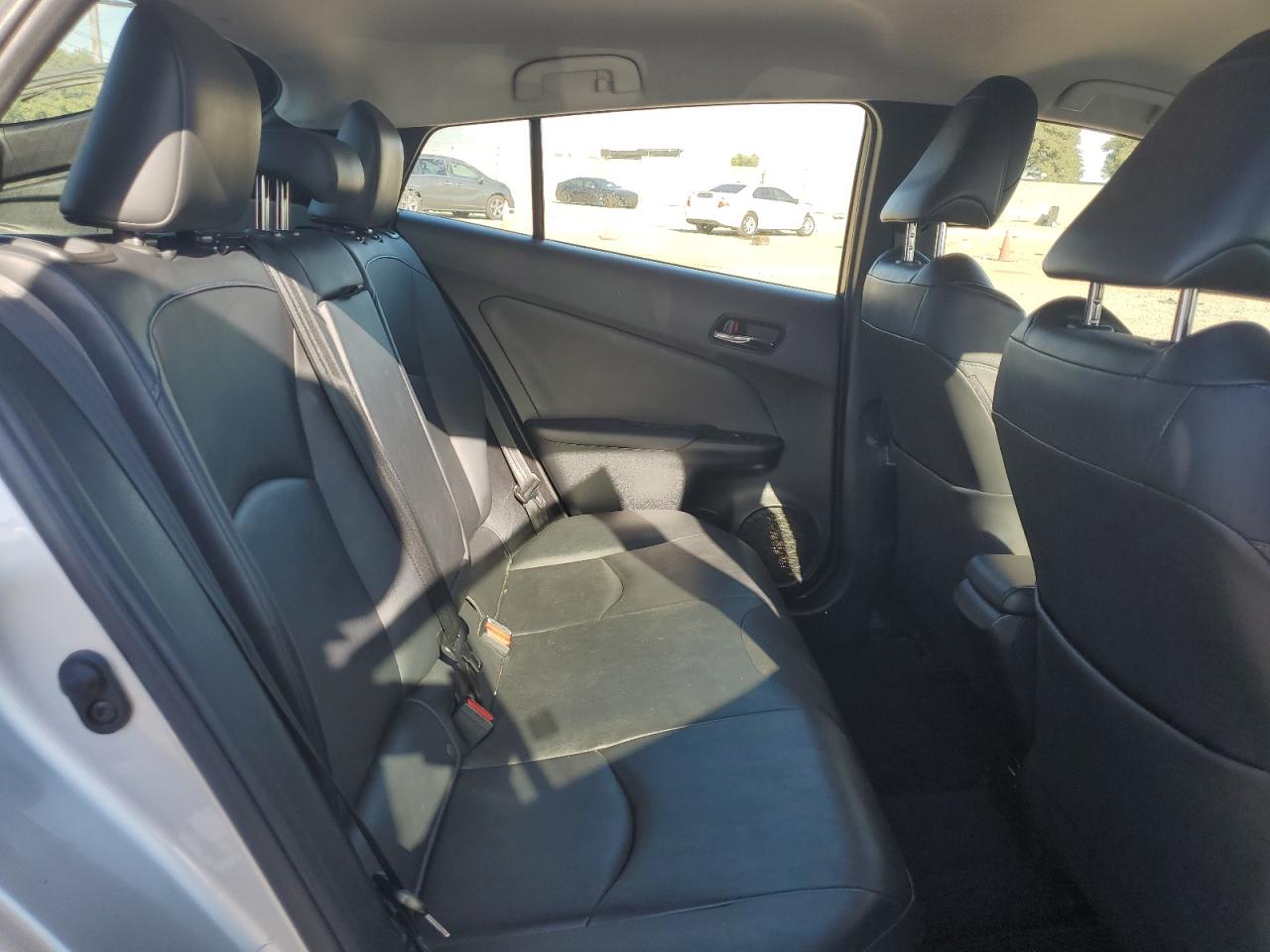 2018 Toyota Prius VIN: JTDKARFU6J3550906 Lot: 71531595