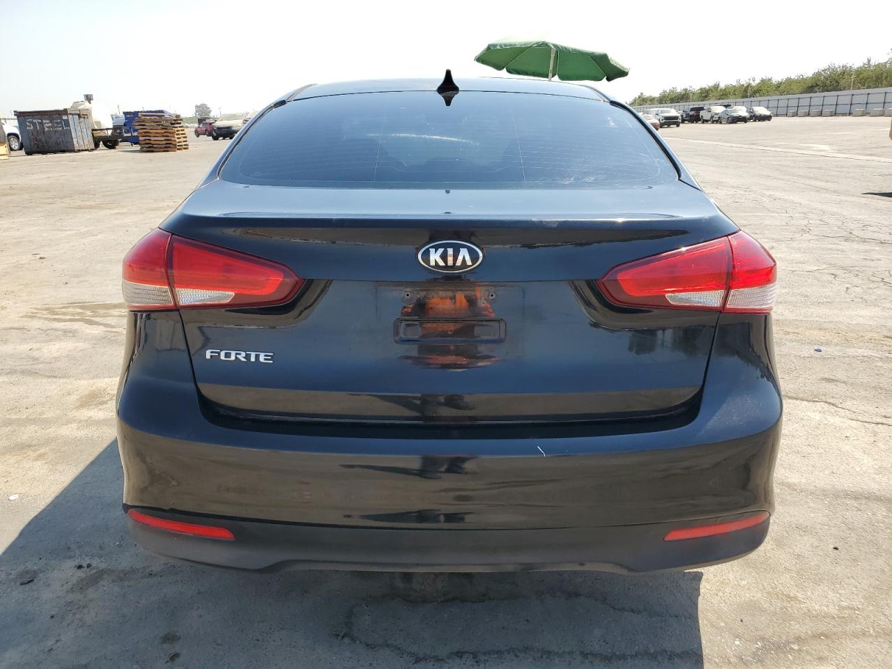 2017 Kia Forte Lx VIN: 3KPFK4A77HE134515 Lot: 70908955