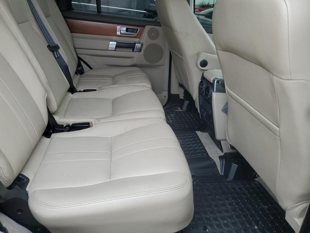 2016 Land Rover Lr4 Hse VIN: SALAG2V69GA805968 Lot: 83772075