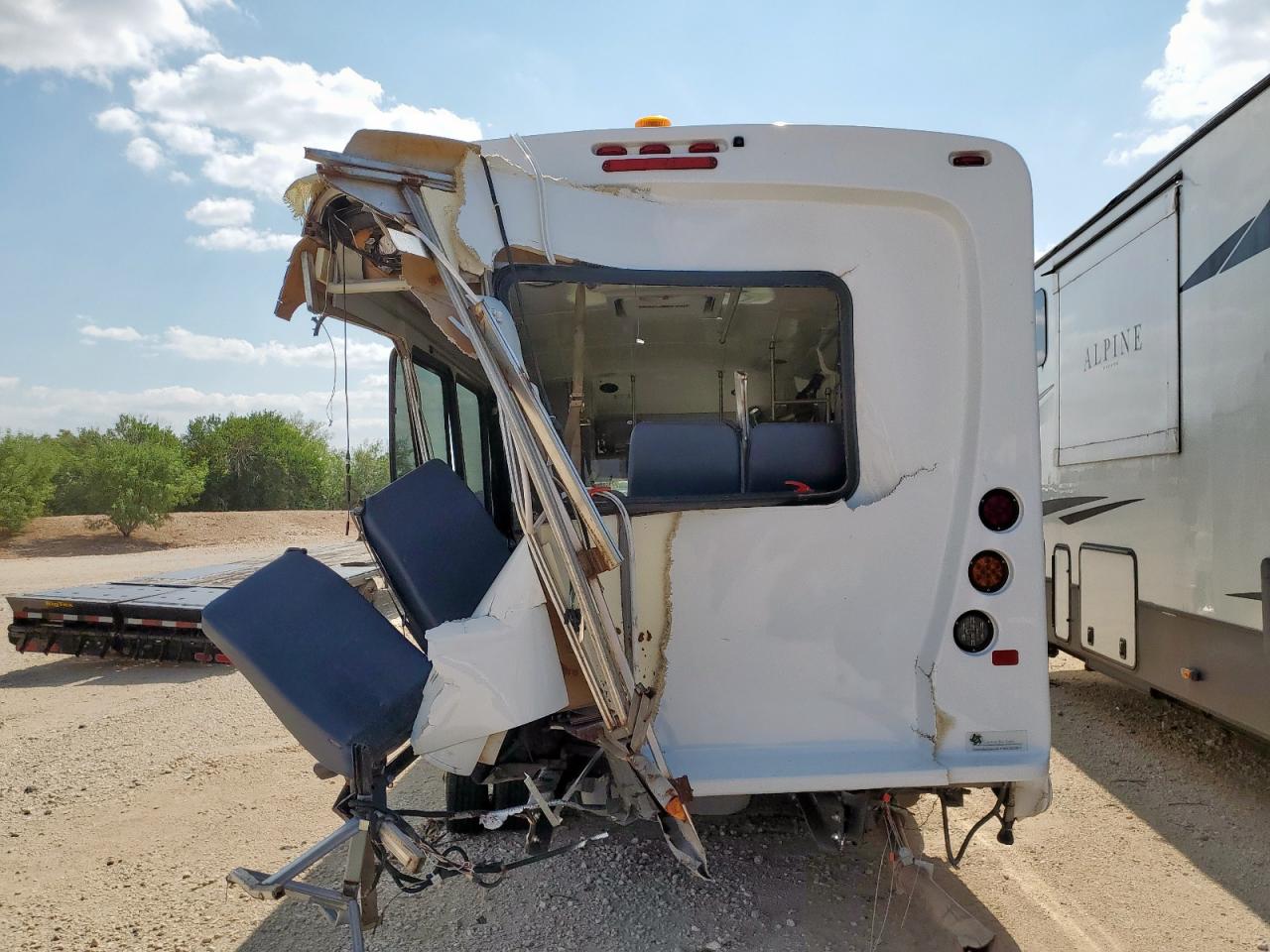 2023 Ford Econoline - Rvs VIN: 1FDFE4FN4PDD30504 Lot: 71654345