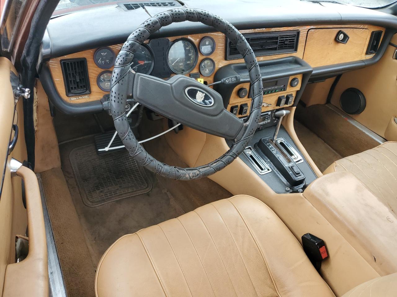 1983 Jaguar Xj6 VIN: SAJAV1348DC354846 Lot: 80012835