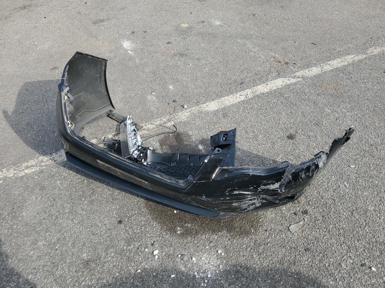 2014 Subaru Xv Crosstrek 2.0 Premium VIN: JF2GPAWC2E8295100 Lot: 84624555