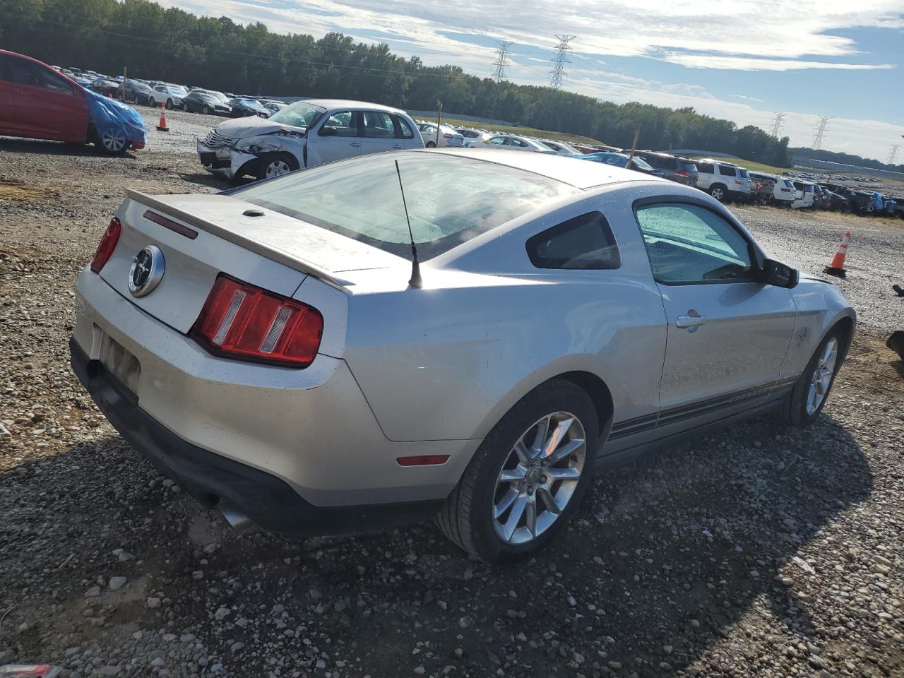 2011 Ford Mustang VIN: 1ZVBP8AM1B5121790 Lot: 81656725