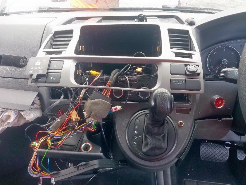 2015 VOLKSWAGEN TRANSPORTER SHUTTLE 2.0 TDI 140PS SE MINIBUS DSG