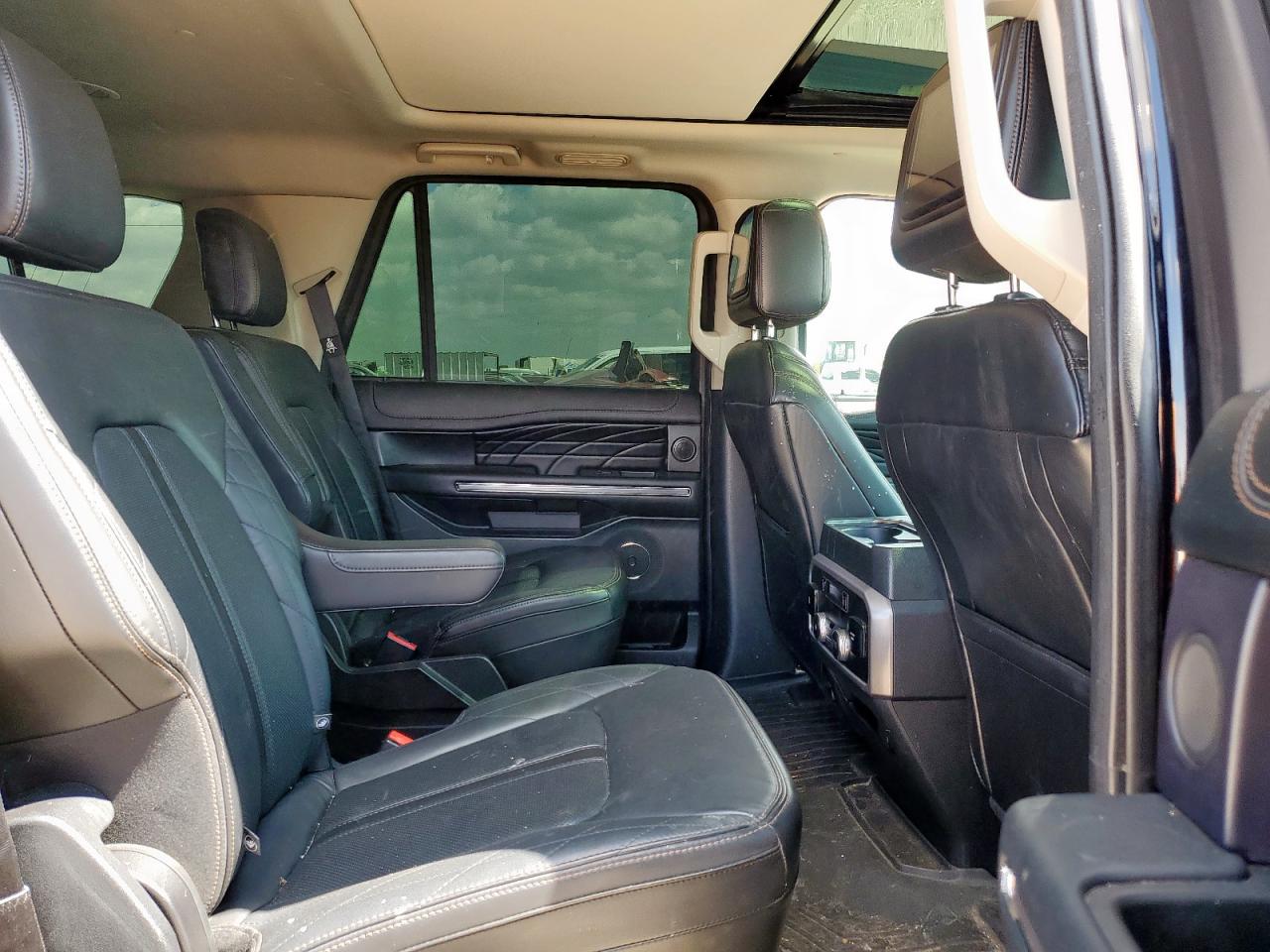 2020 Ford Expedition Platinum VIN: 1FMJU1MT1LEA51528 Lot: 71889475