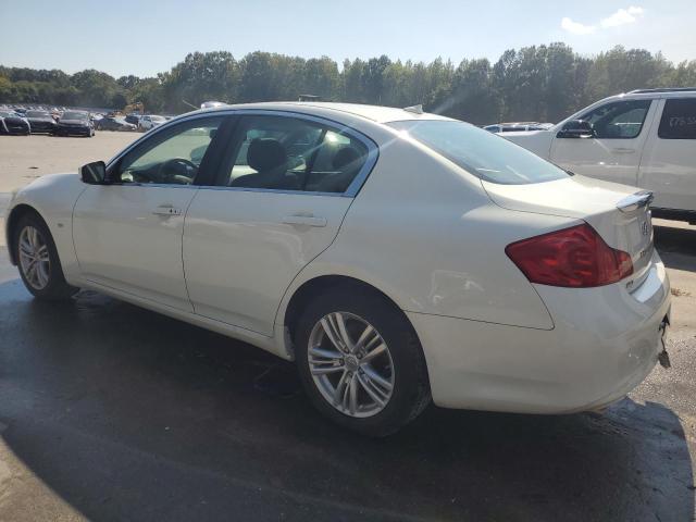  INFINITI Q40 2015 Biały