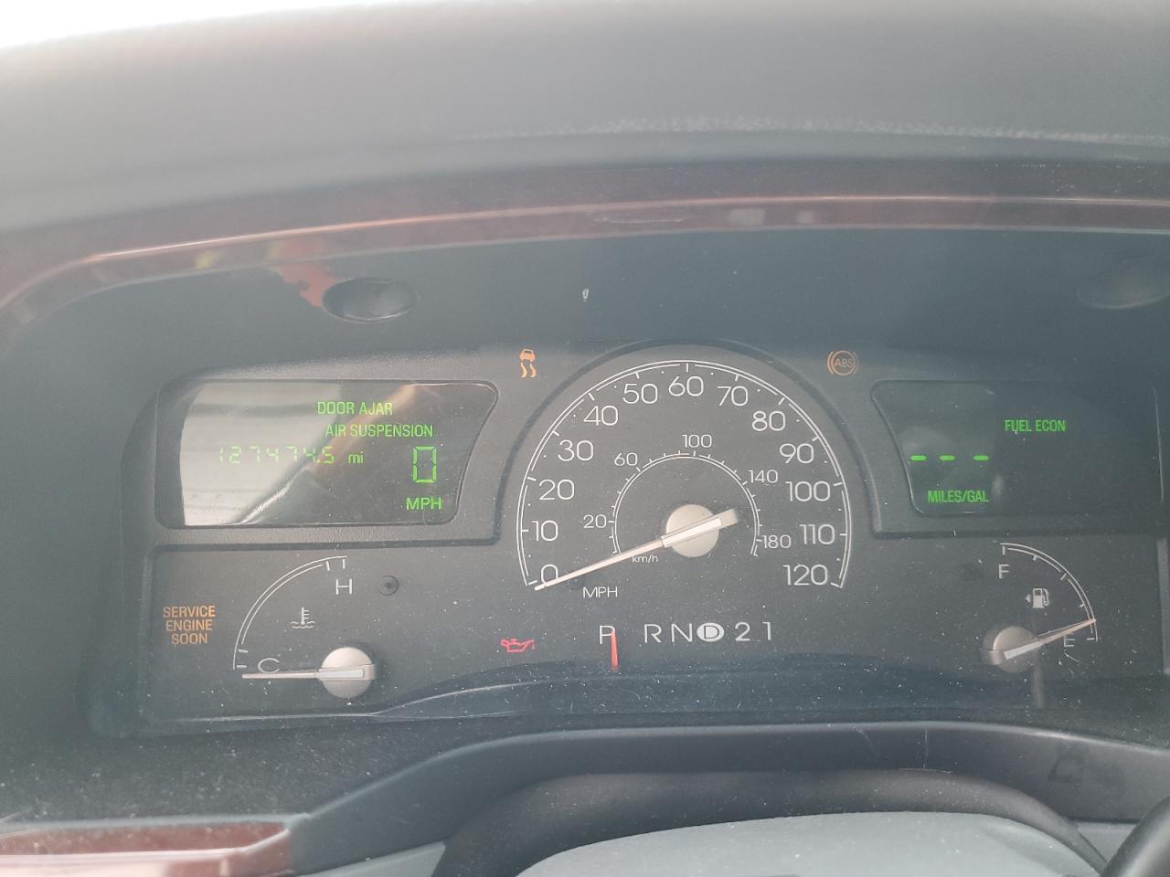 2004 Lincoln Town Car Ultimate VIN: 1LNHM83W94Y635355 Lot: 80095135