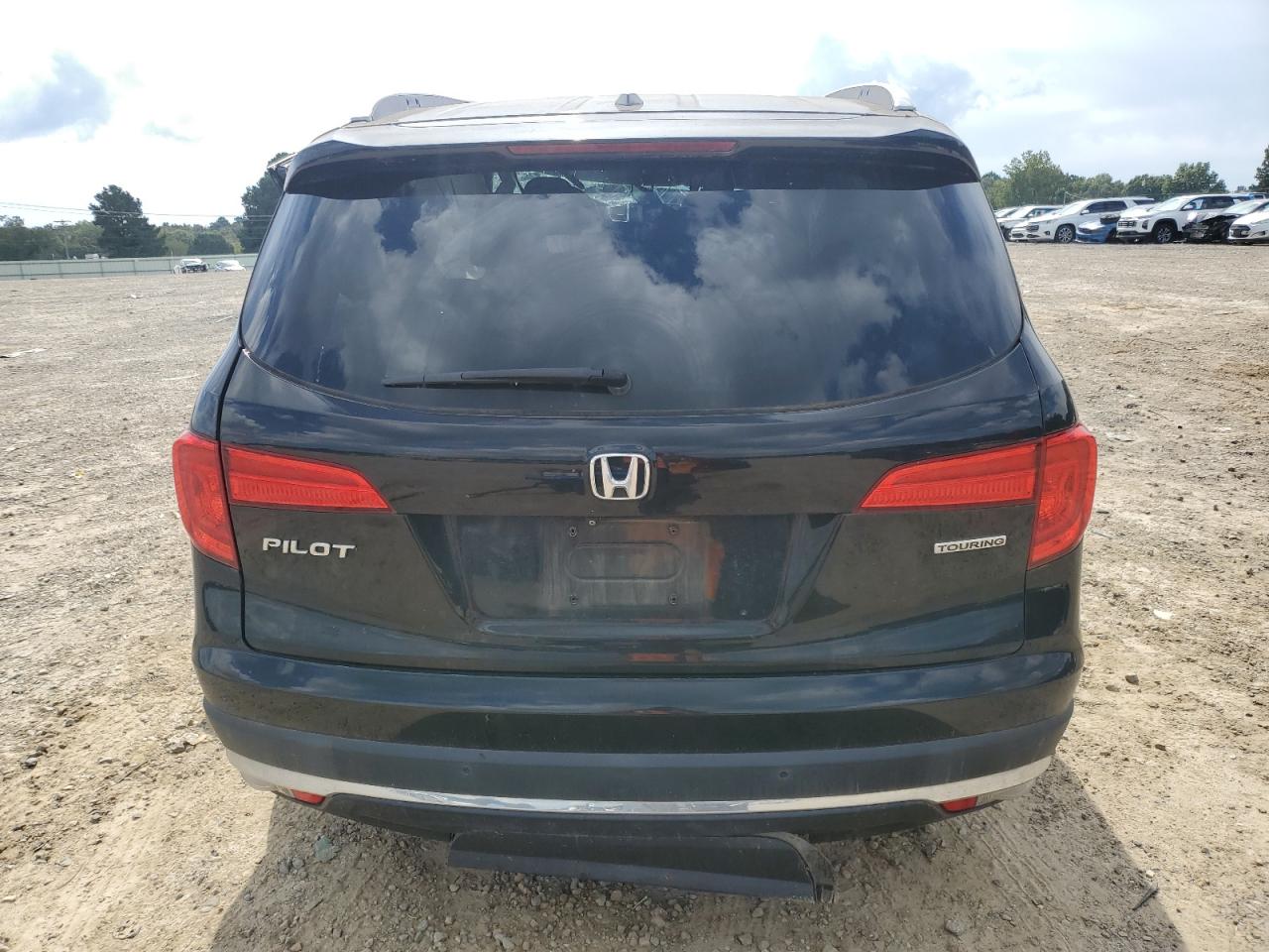 2018 Honda Pilot Touring VIN: 5FNYF5H95JB006851 Lot: 81940175