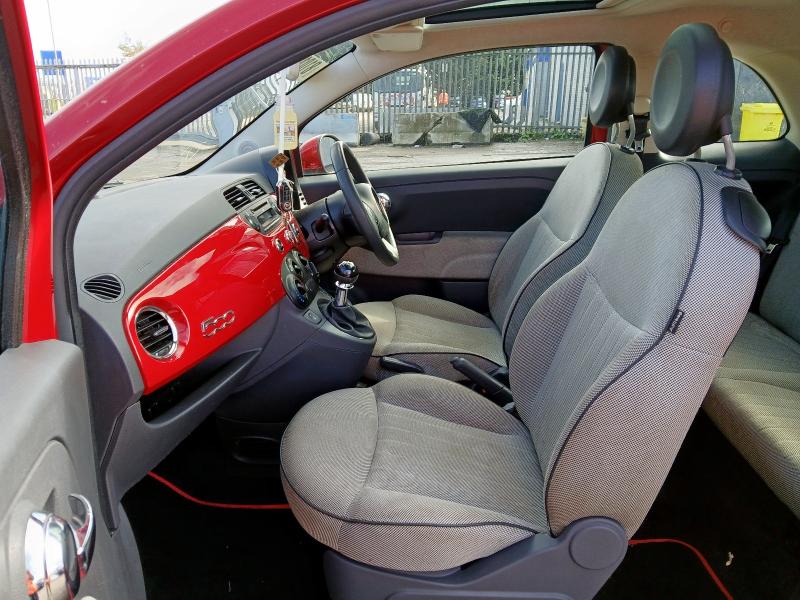 2011 FIAT 500 LOUNGE 