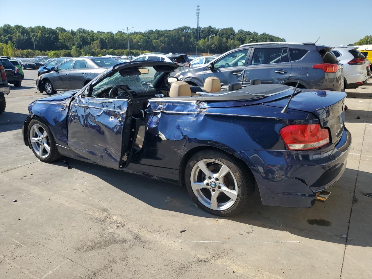 Фото: WBAUL7C58DVU09622