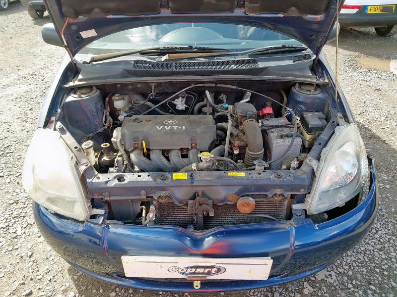 2002 TOYOTA YARIS  