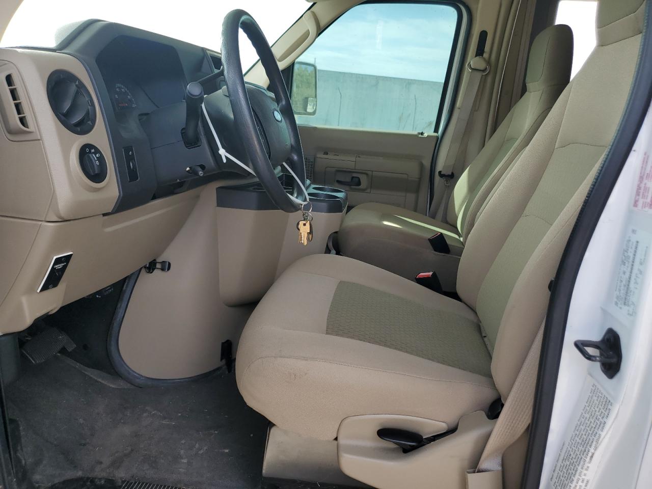 2013 Ford Econoline E350 Super Duty Cutaway Van VIN: 1FDWE3FS1DDA52883 Lot: 70817615