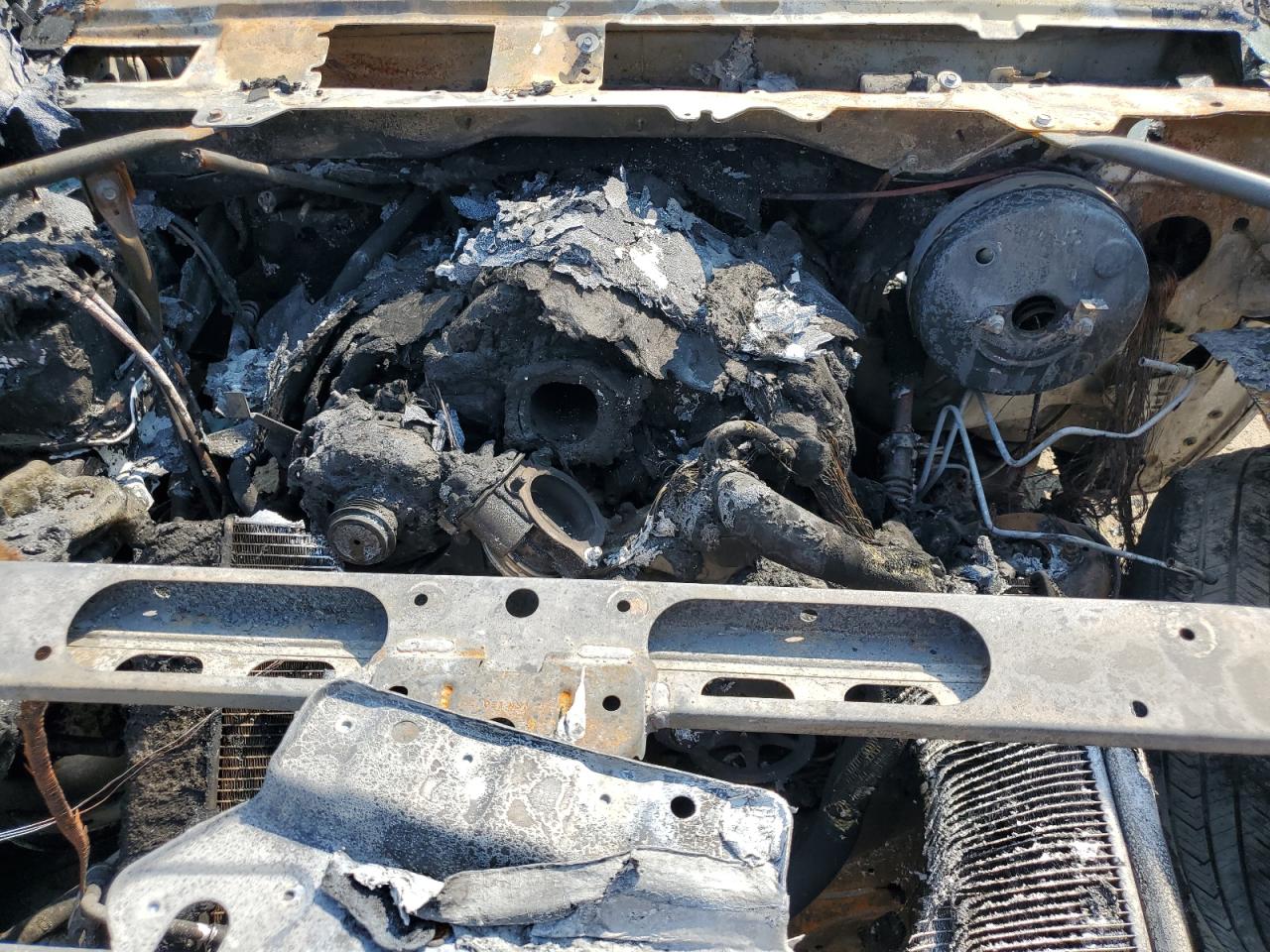 2017 Chevrolet Silverado K1500 Lt VIN: 3GCUKREC3HG466998 Lot: 80644725