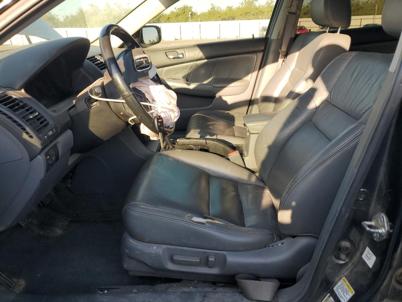 2004 Honda Accord Ex VIN: 1HGCM66564A031035 Lot: 81697225