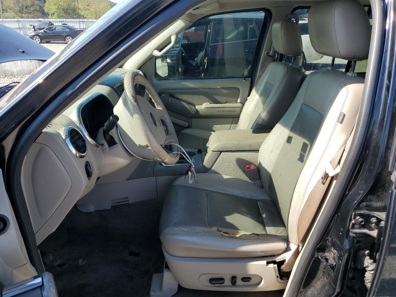 2007 Ford Explorer Xlt VIN: 1FMEU63867UB31849 Lot: 83804355