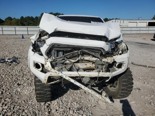 Pickups TOYOTA TACOMA 2017 White