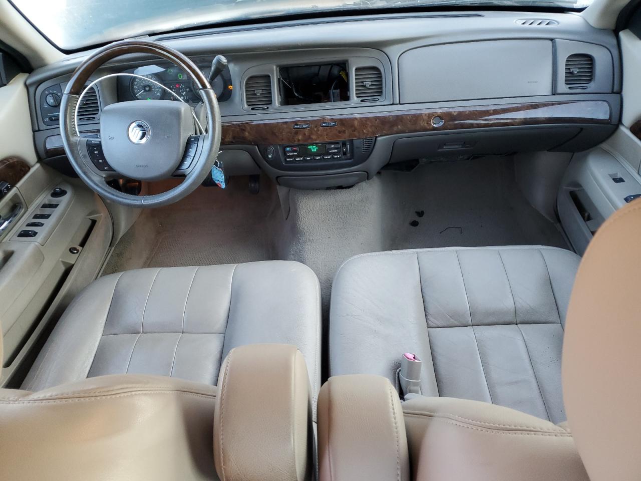 2011 Mercury Grand Marquis Ls VIN: 2MEBM7FV7BX605628 Lot: 71410285