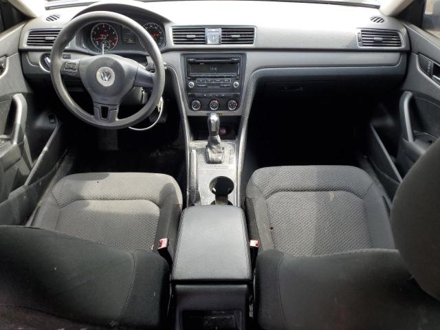 Sedans VOLKSWAGEN PASSAT 2014 Srebrny