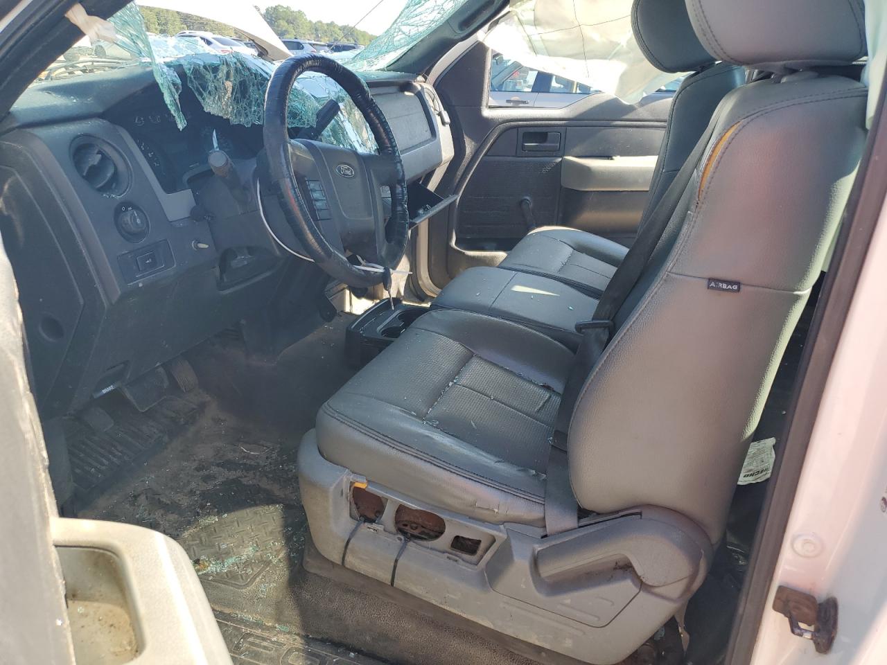 2011 Ford F150 VIN: 1FTMF1CM8BFB93373 Lot: 70907115