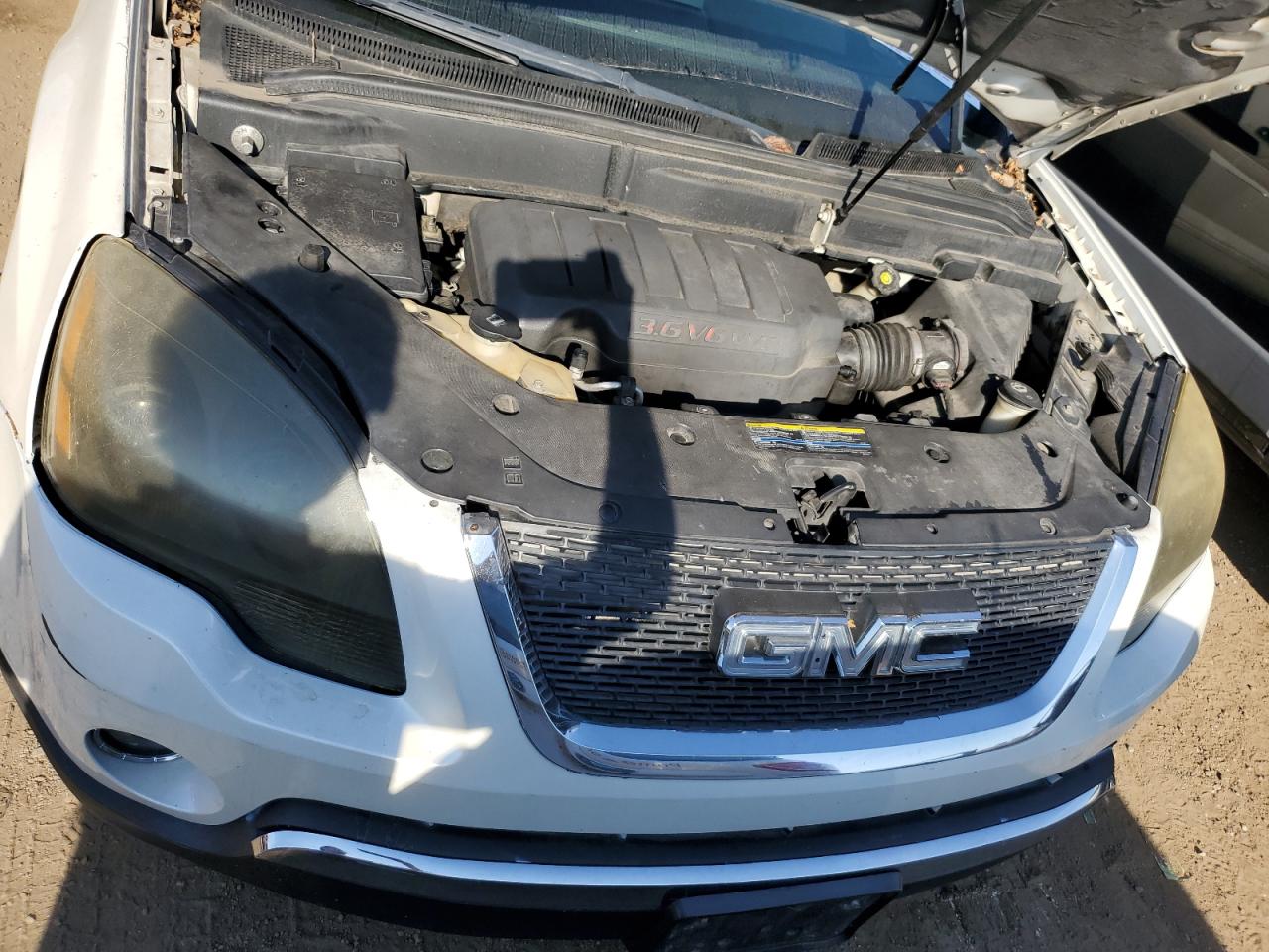 2007 GMC Acadia Sle VIN: 1GKEV13727J132739 Lot: 81871445