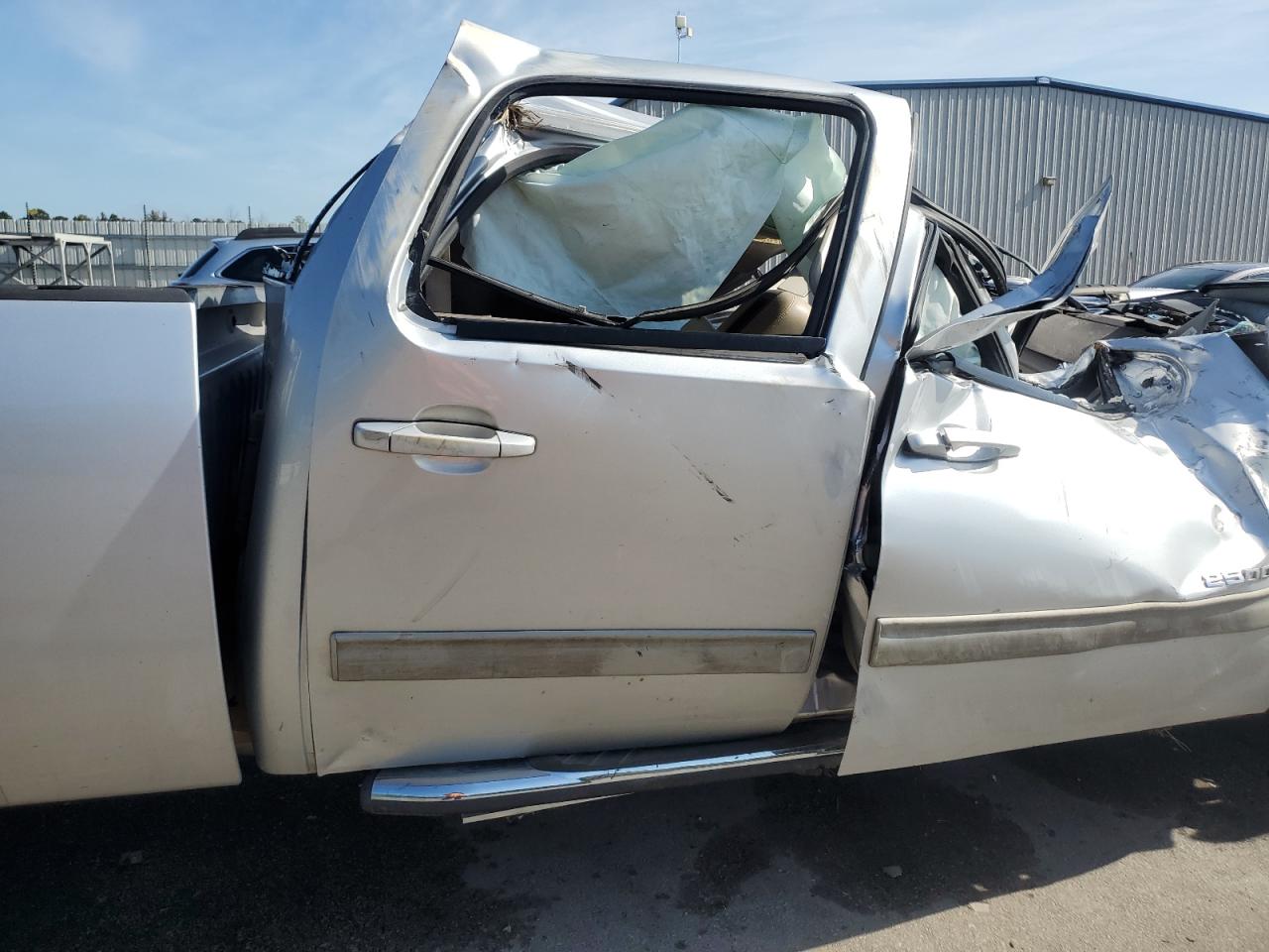 2014 Chevrolet Silverado K2500 Heavy Duty Ltz VIN: 1GC1KYEG8EF175104 Lot: 82052945