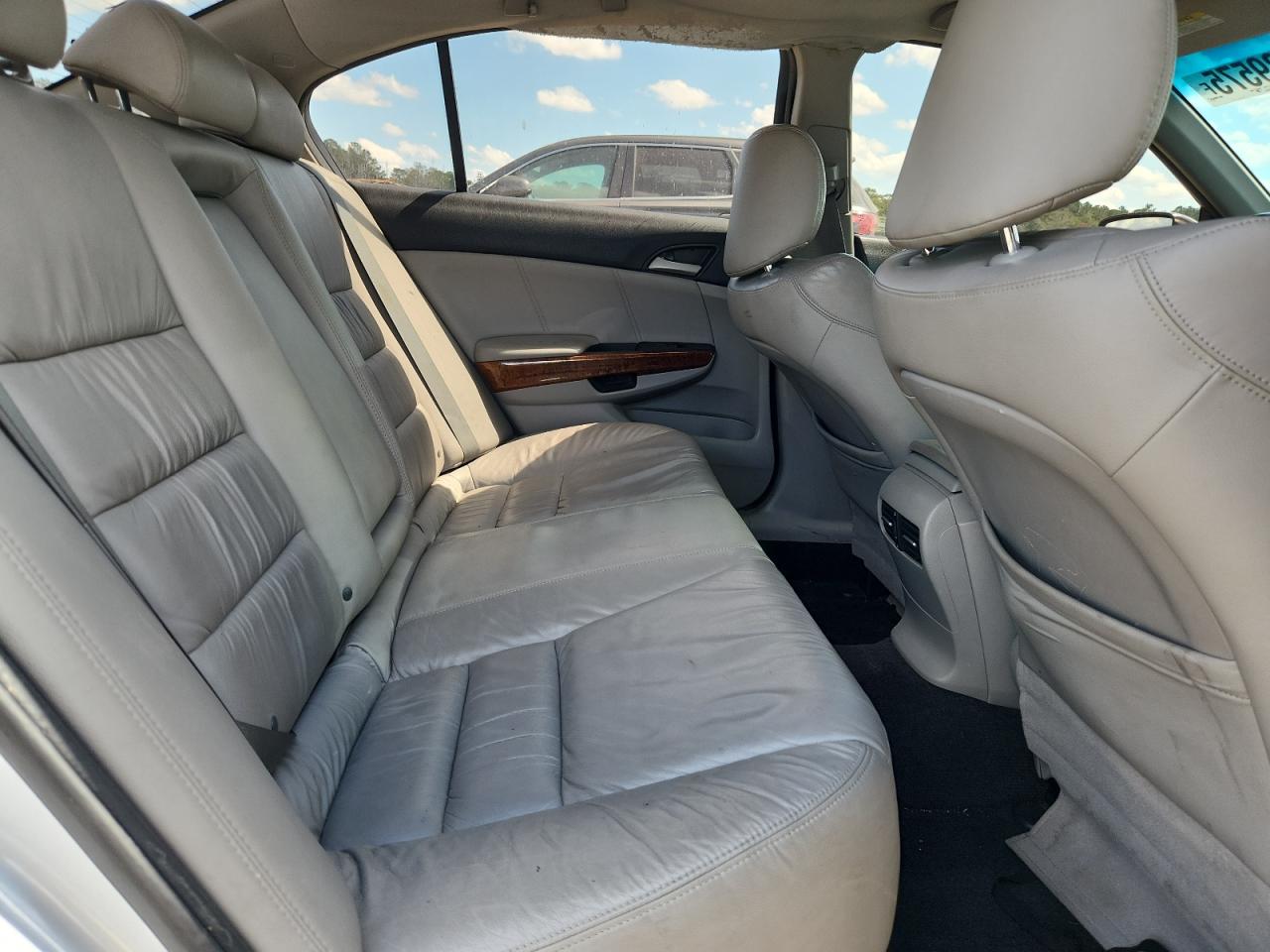 2012 Honda Accord Exl VIN: 1HGCP3F88CA033643 Lot: 84039575