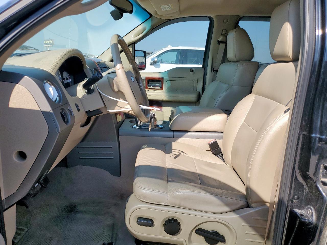 2005 Ford F150 Supercrew VIN: 1FTPW14555KD71711 Lot: 81031015