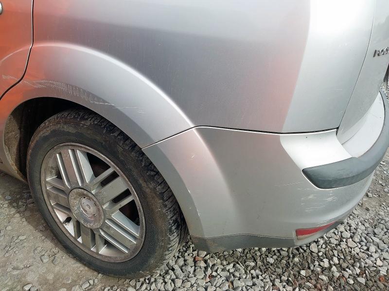 2006 FORD FOCUS GHIA AUTO 