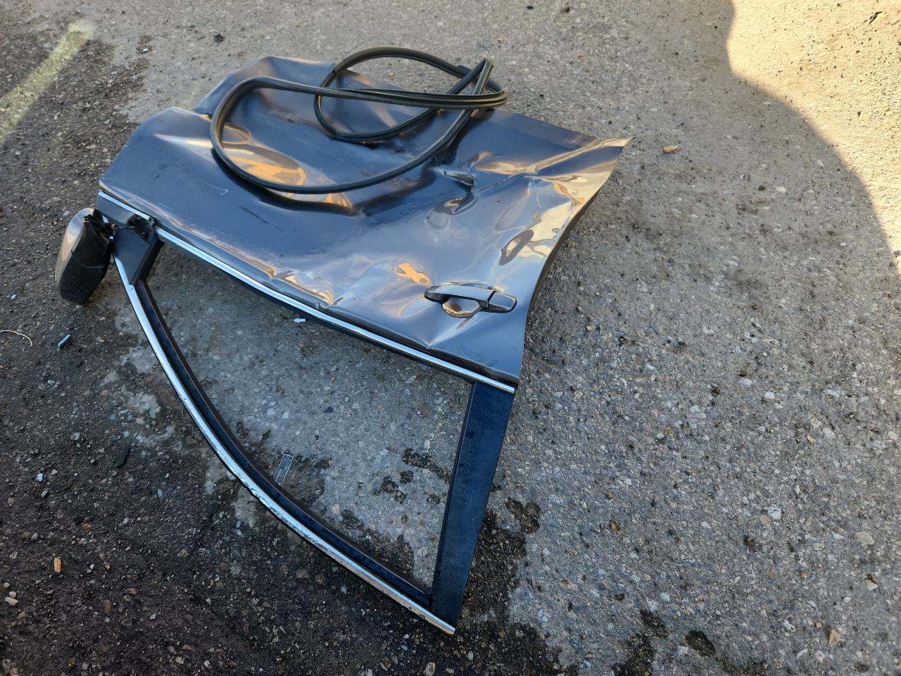 2016 Toyota Camry Le VIN: 4T1BF1FK6GU204127 Lot: 83958275