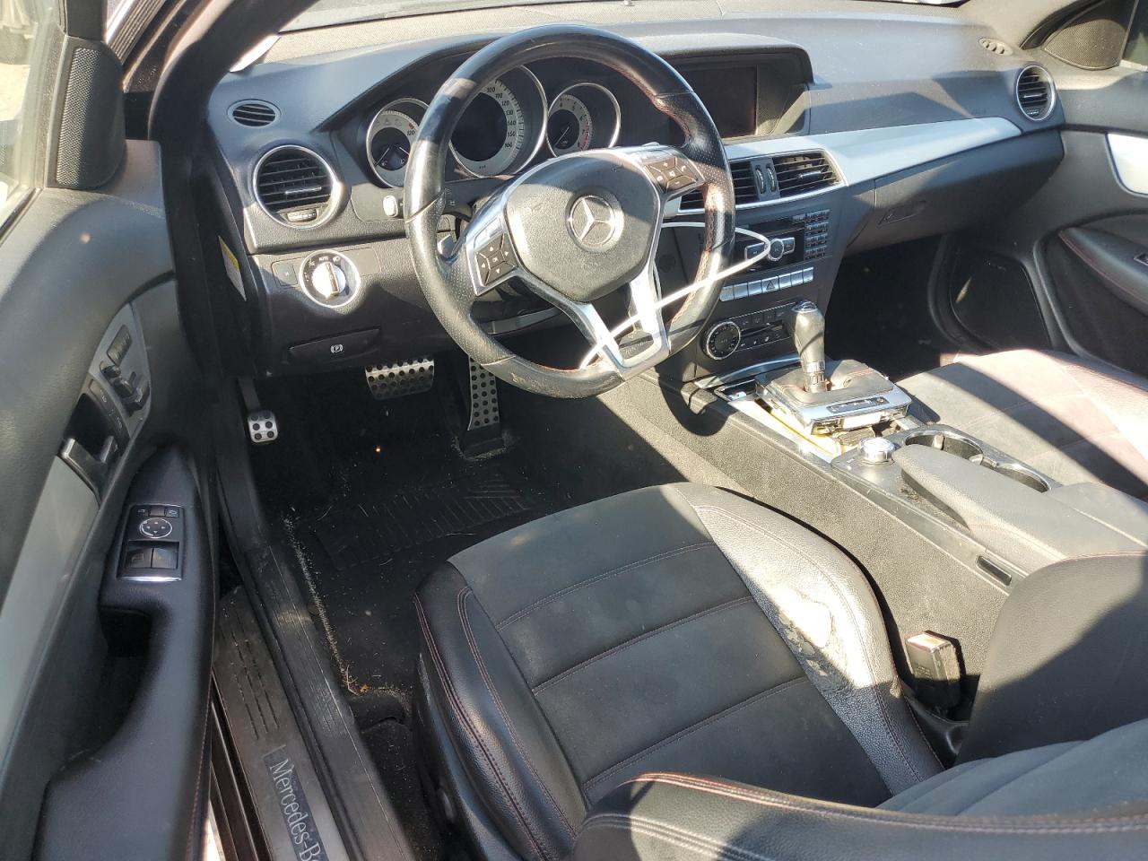 2013 Mercedes-Benz C 350 VIN: WDDGJ5HB6DF943999 Lot: 81544075