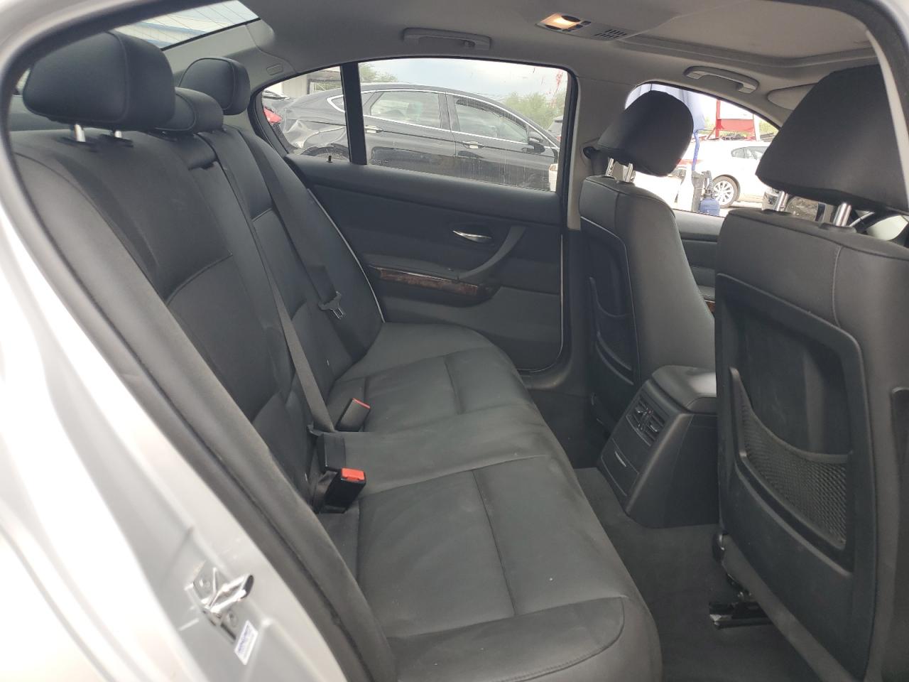 2008 BMW 328 I VIN: WBAVA33598KX89614 Lot: 70597925