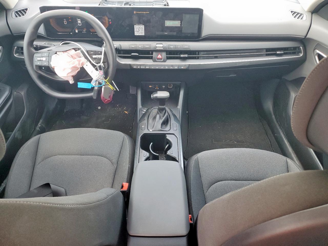 2025 Kia K4 Lx VIN: 3KPFT4DE7SE142404 Lot: 81219035