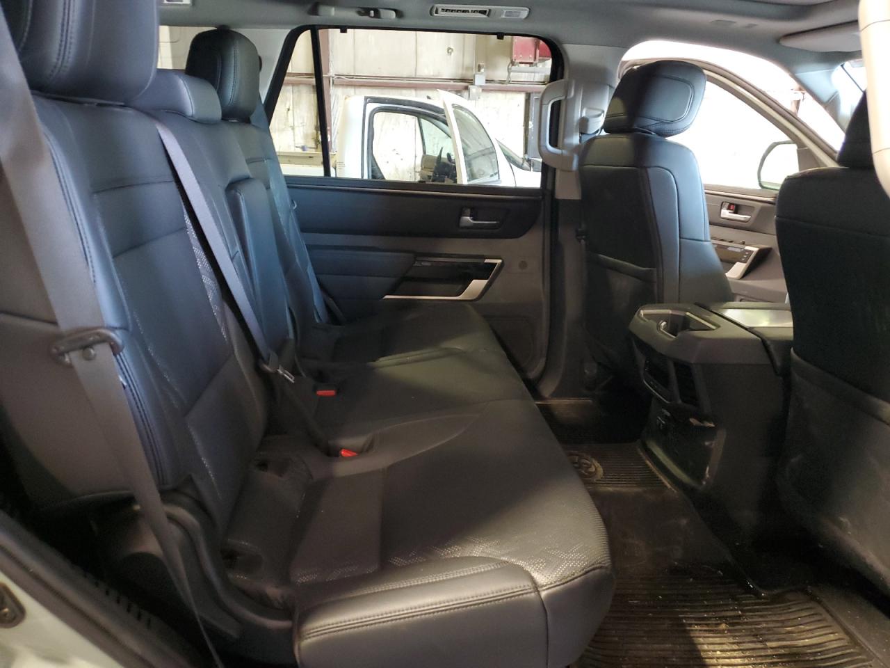 2024 Toyota Sequoia Sr5 VIN: 7SVAAABA6RX039280 Lot: 80362225