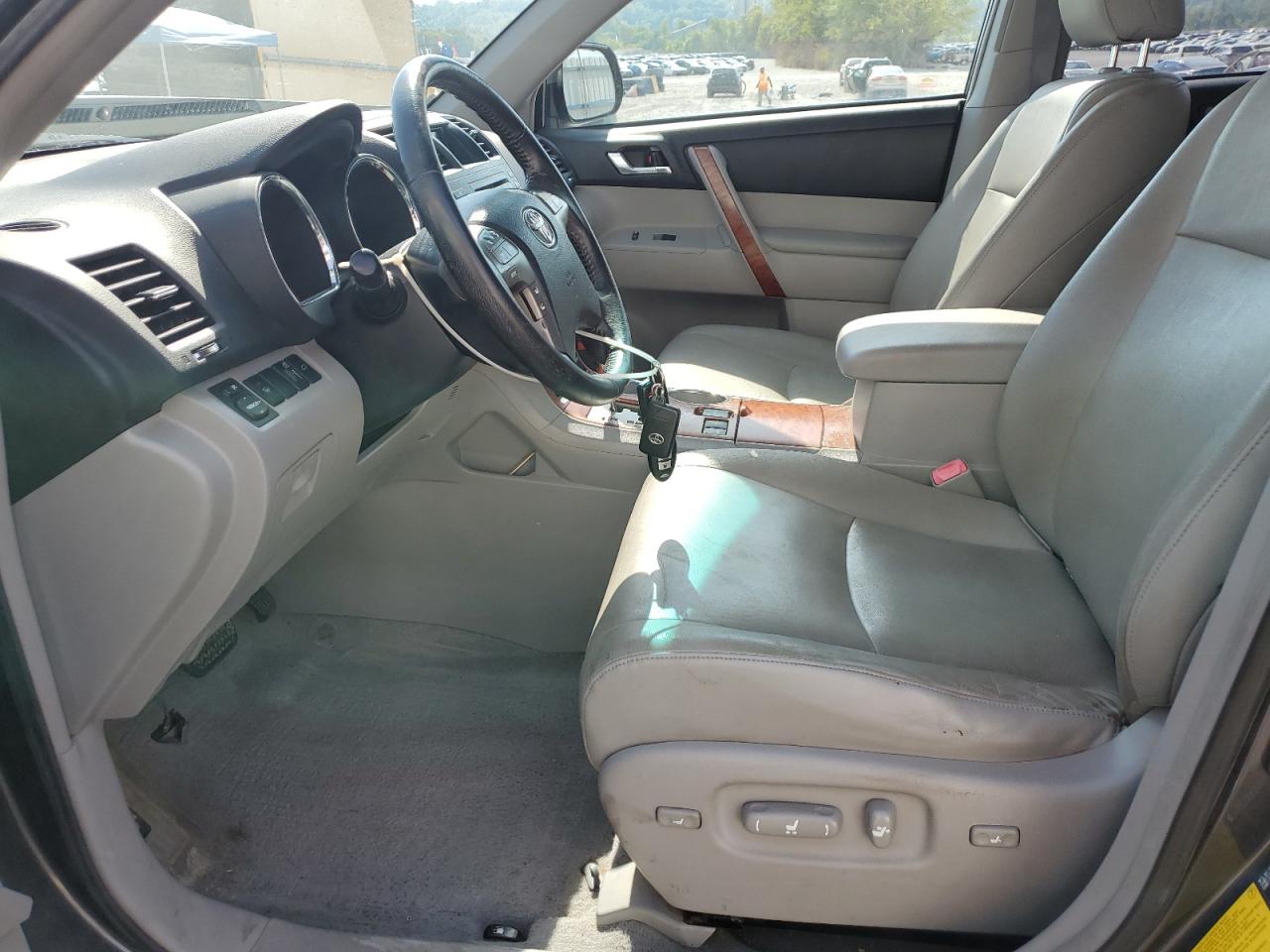 2009 Toyota Highlander Limited VIN: JTEES42A992117800 Lot: 80678435