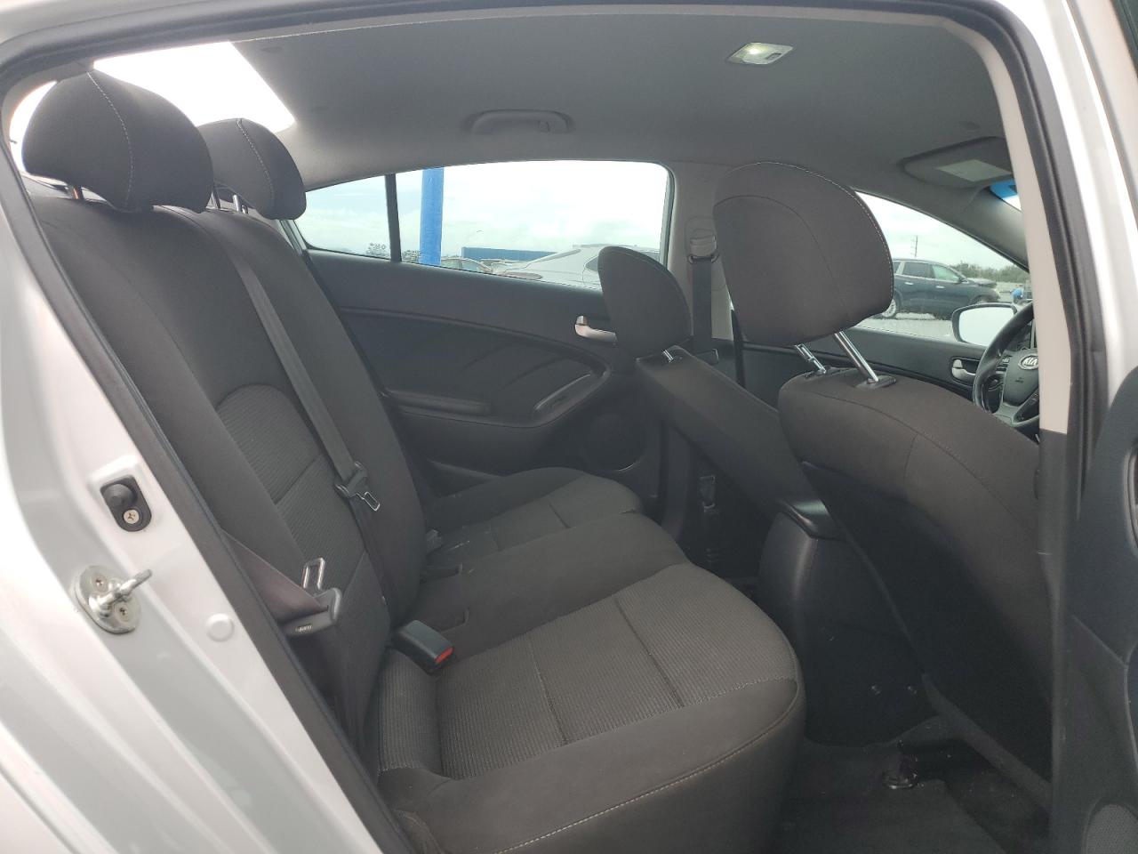 2018 Kia Forte Lx VIN: 3KPFK4A70JE203356 Lot: 71684085