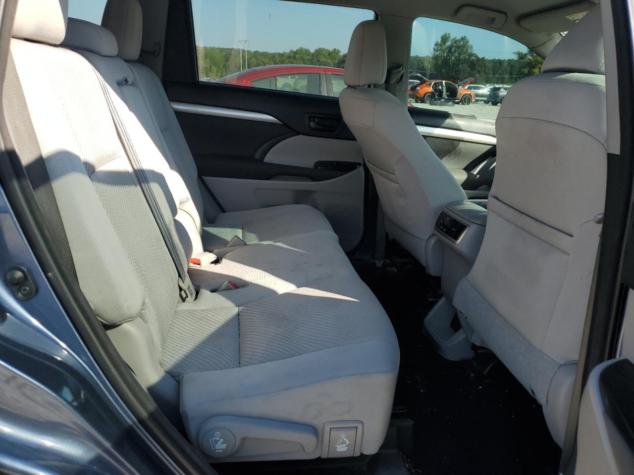 2016 Toyota Highlander Le VIN: 5TDZARFH6GS019276 Lot: 80760965