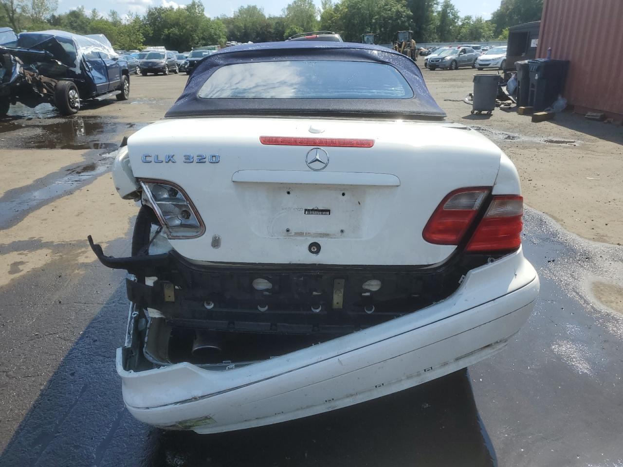 2003 Mercedes-Benz Clk 320 VIN: WDBLK65GX3T143961 Lot: 71057875