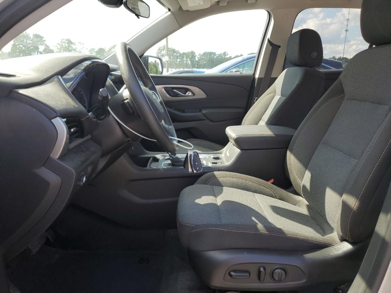 2020 Chevrolet Traverse Ls VIN: 1GNEVLKW1LJ267129 Lot: 80185845
