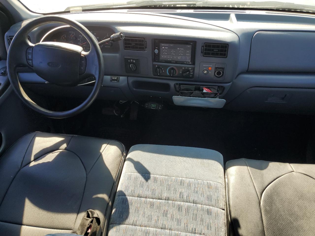 1999 Ford F350 Super Duty VIN: 1FTWX33F6XEF08638 Lot: 81310675