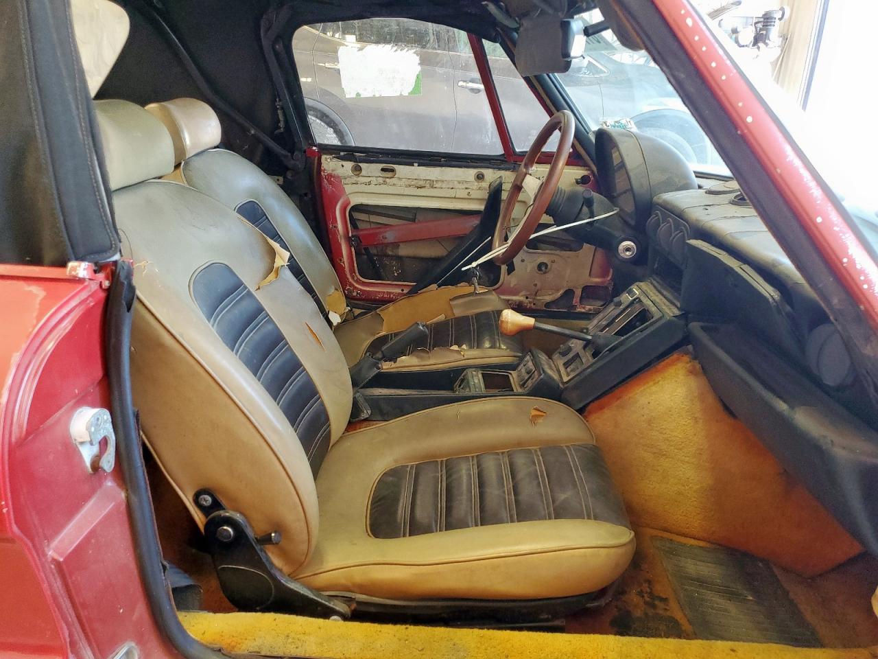 1990 Alfa Romeo Spider Graduate VIN: ZARBA12C2L6002391 Lot: 81704195